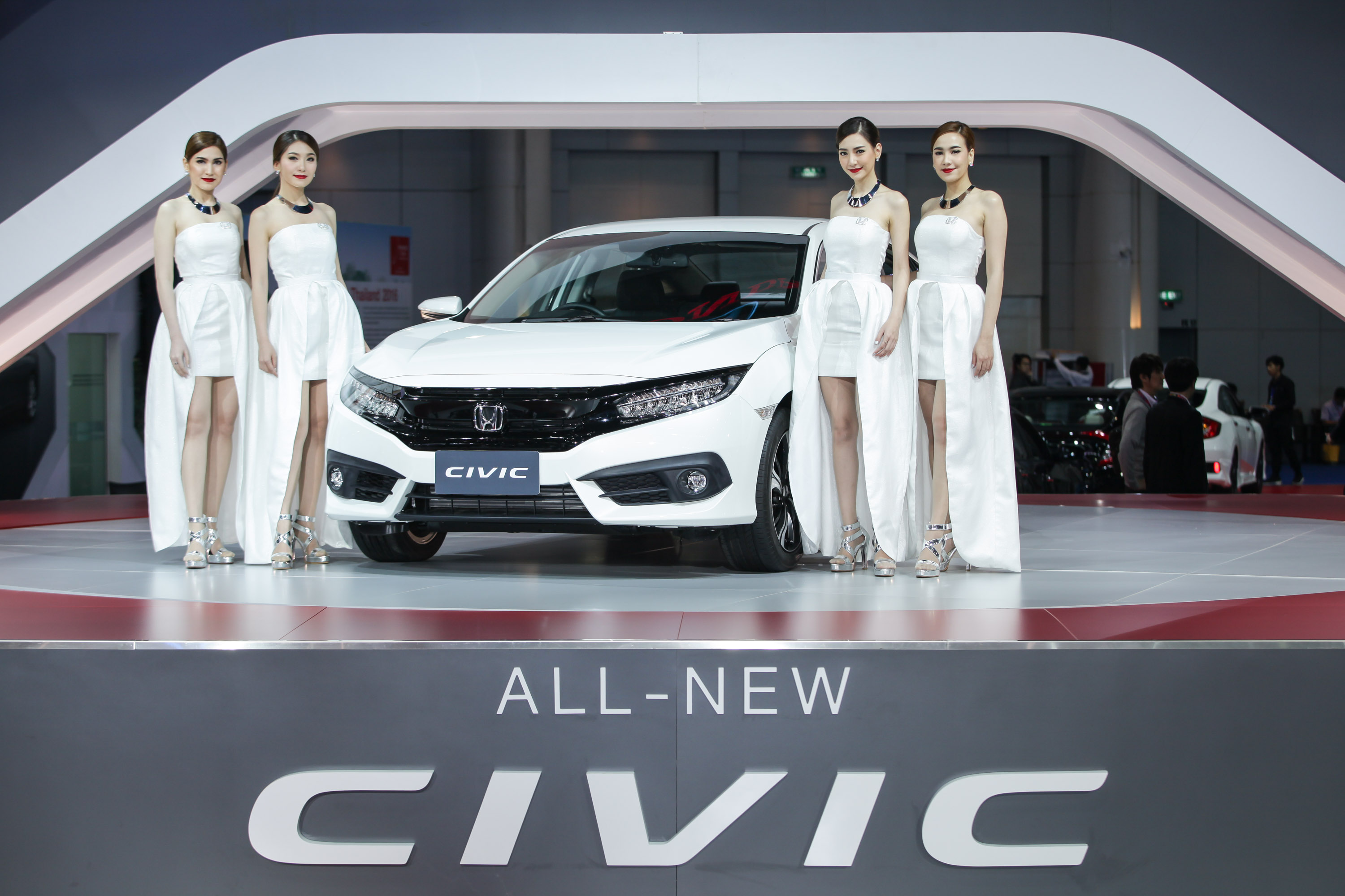 04 37th Motor Show Honda