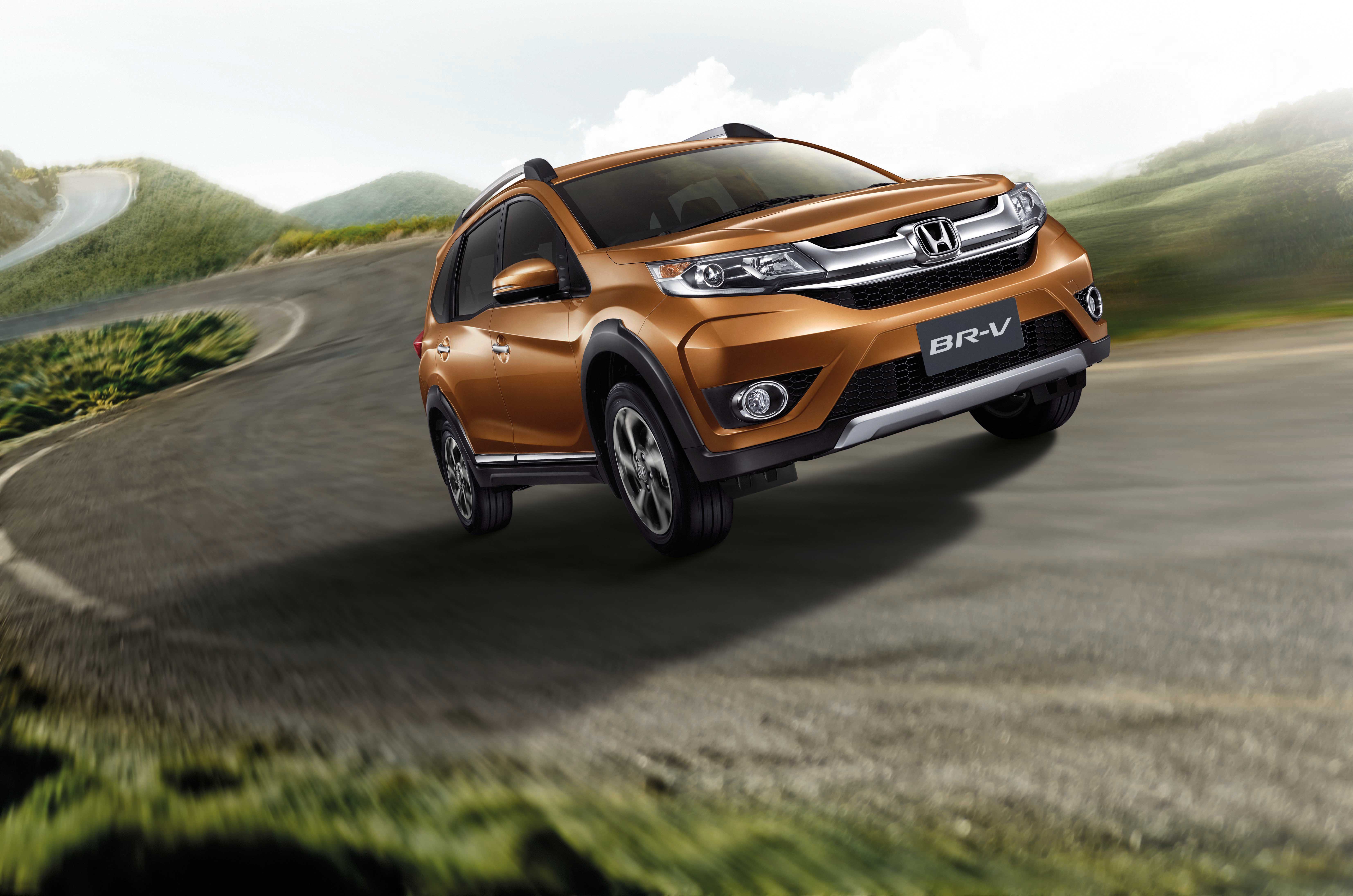 All new Honda BR V with BG 2
